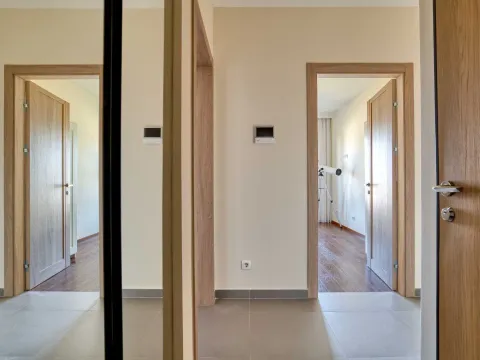 Rent, two bedroom apartment, 72m², Master Kvart, Podgorica - image 7