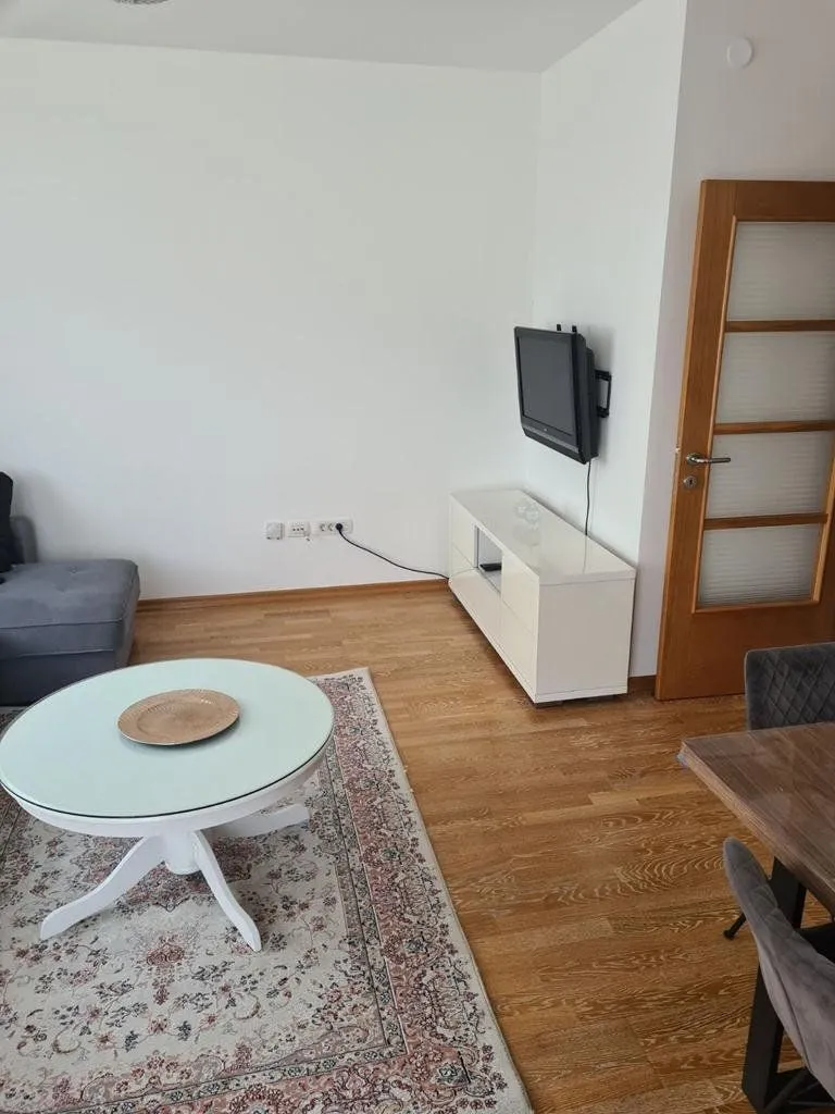 Rent, two bedroom apartment, 70m², Dalmatinska ulica, Podgorica