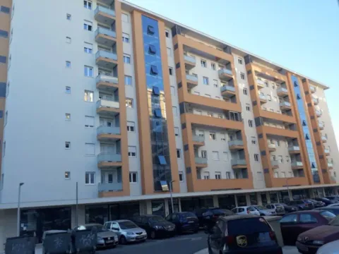 Izdavanje, garsonjera, 30m², Stari Aerodrom, Podgorica - image 7