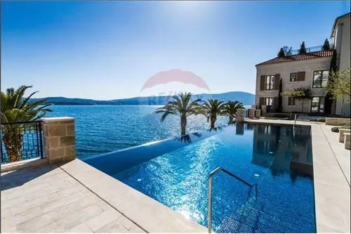 Prodaja, dvosoban stan, 107m², Tivat, Crna Gora
