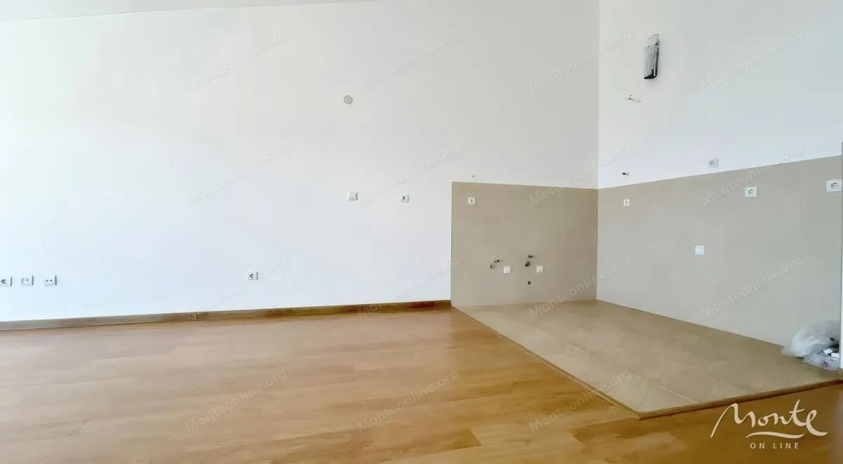 Sale, three bedroom apartment, 169m², Petrovac, Budva