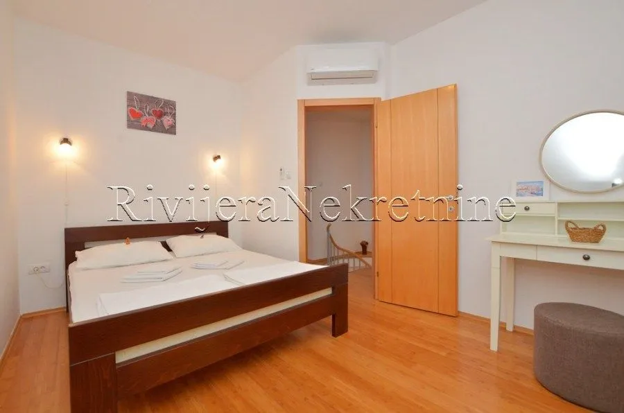 Prodaja, trosoban stan, 109m², Kamenari, Herceg Novi