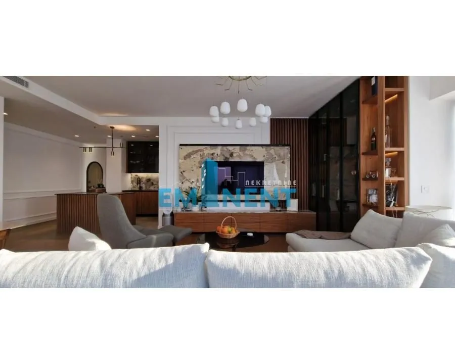 Sale, four bedroom apartment, 123m², Novi Beograd Blok 65, Novi Beograd Sve Podlokacije