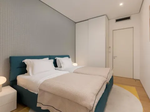 Sale, three bedroom apartment, 180m², Budva, Crna Gora - image 52