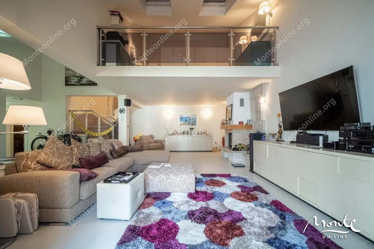 Sale, house, 484m², Stoliv, Kotor