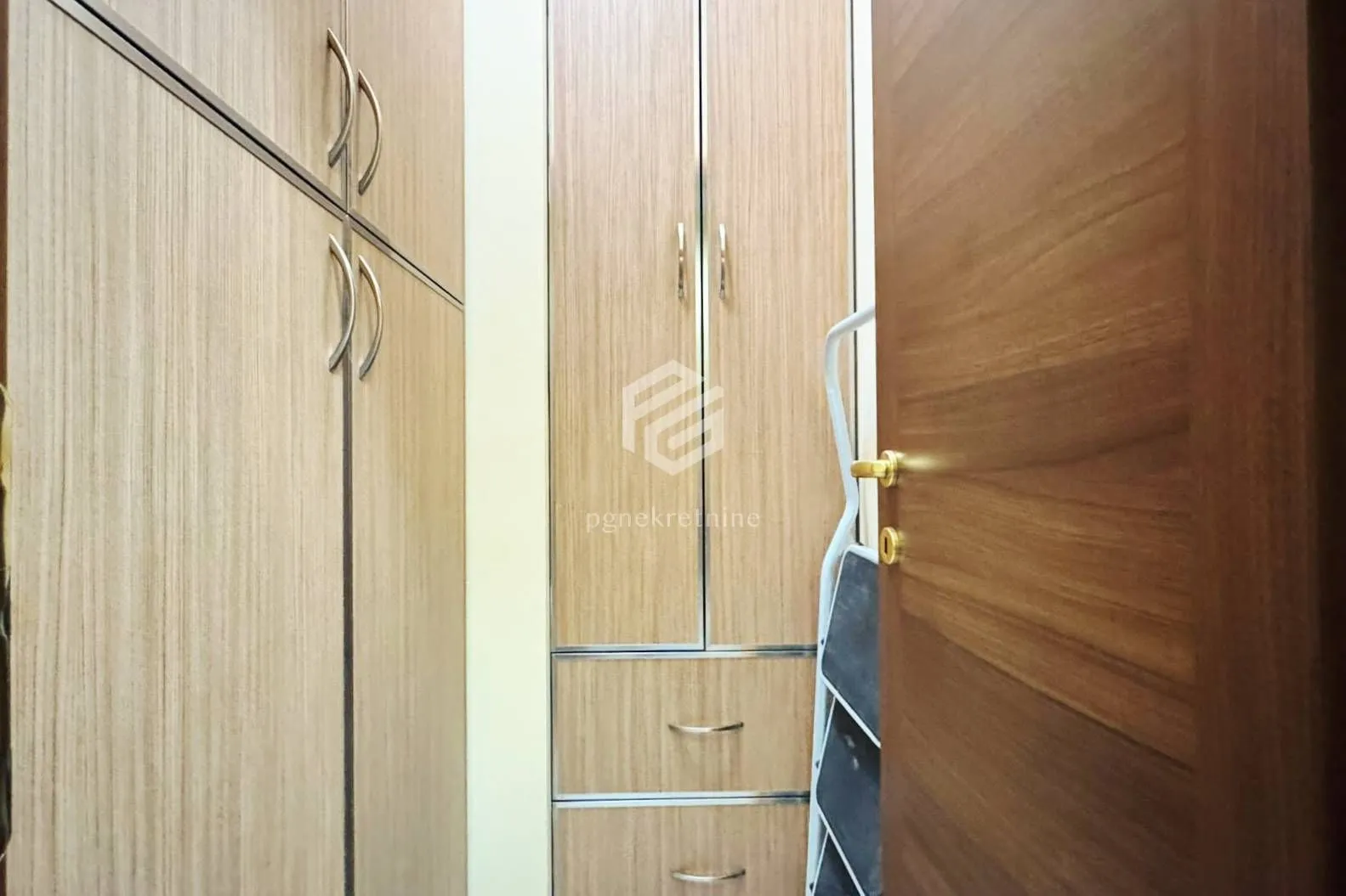 Rent, two bedroom apartment, 75m², City Kvart, Podgorica