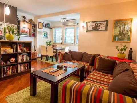 Prodaja, trosoban stan, 70m², Centar, Tivat - image 11