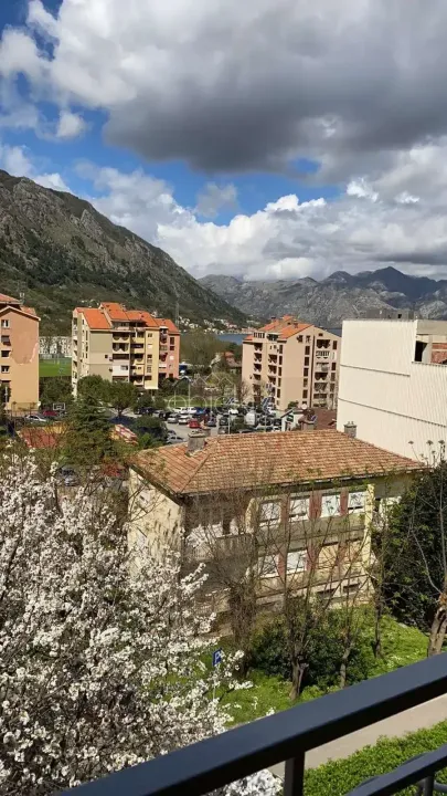 Prodaja, dvosoban stan, 67m², Tivat, Crna Gora