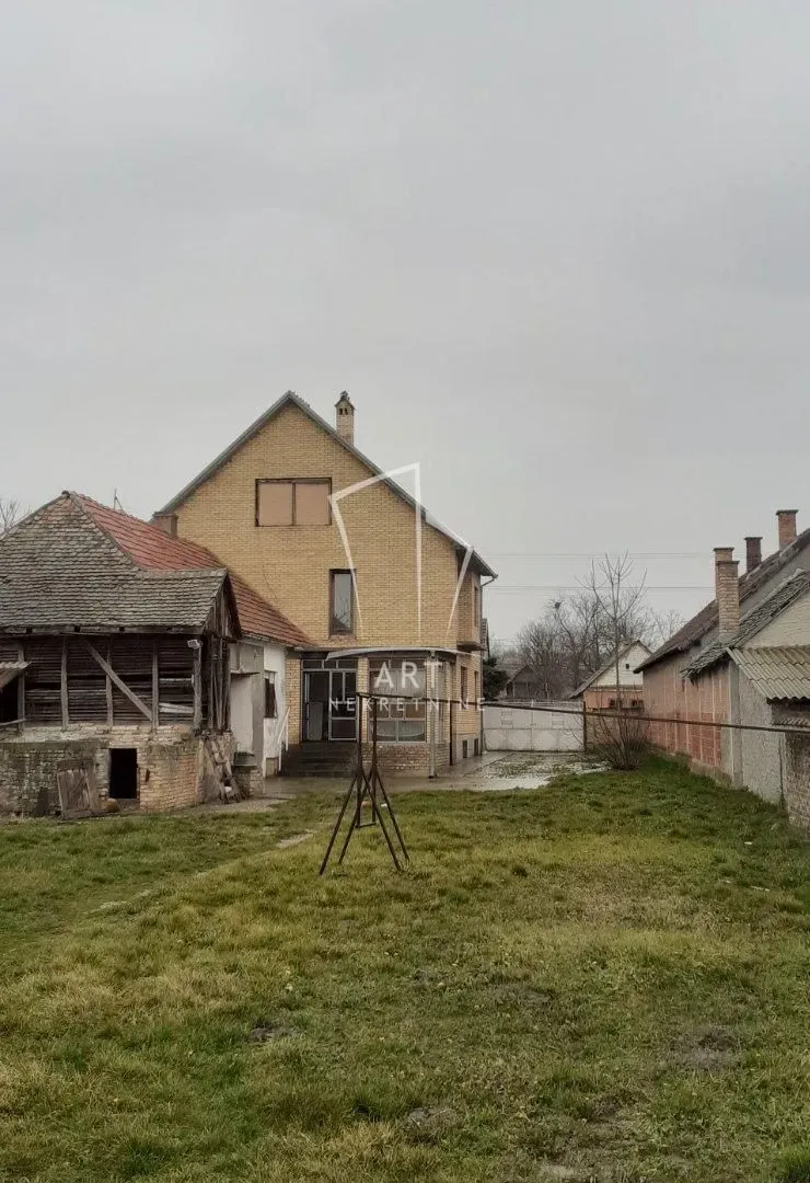 Prodaja, kuća, 429m², Inđija, Srbija