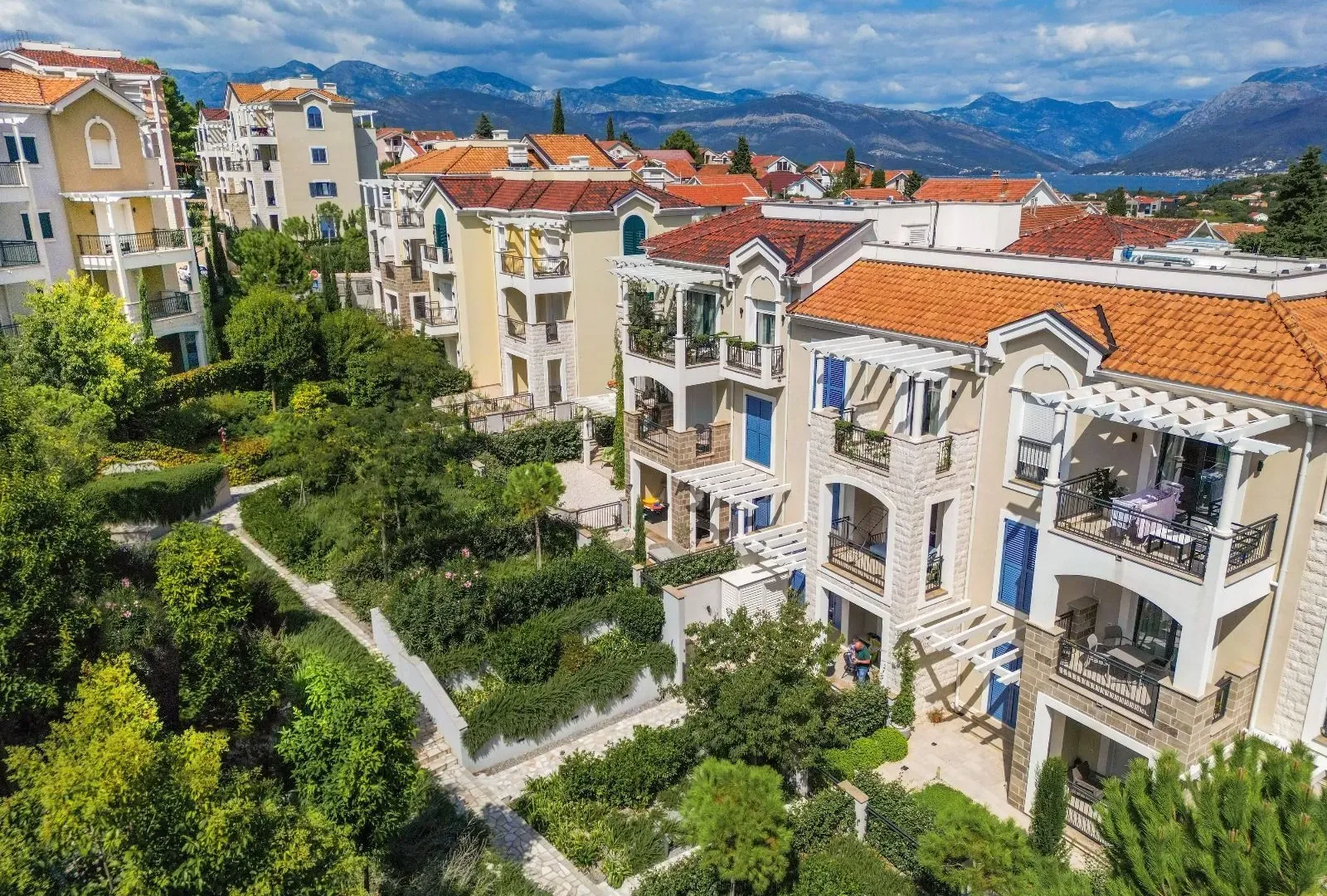 Prodaja, dvosoban stan, 98m², Luštica, Tivat