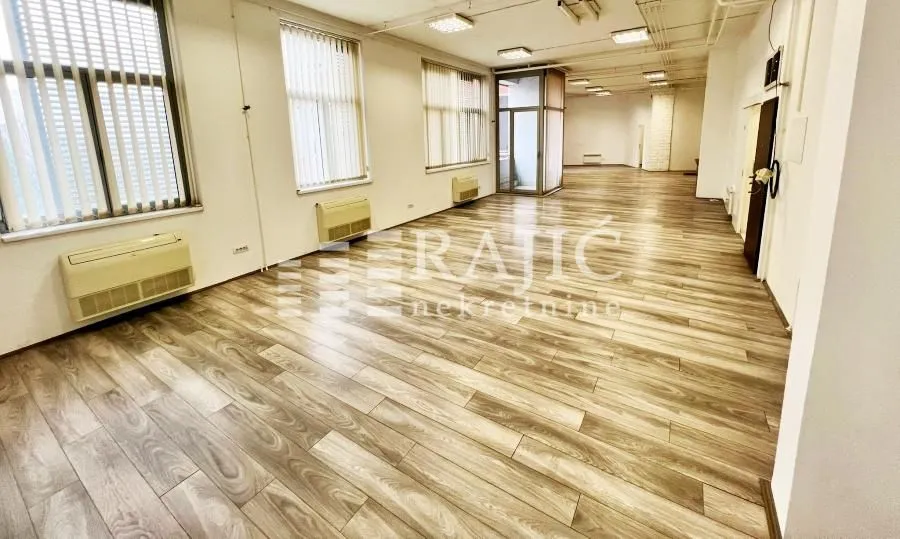 Rent, office space, 165m², Stari Grad, Beograd