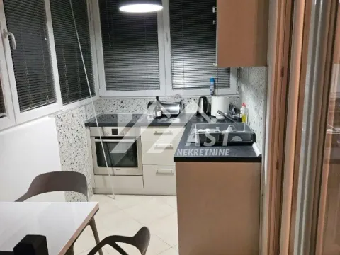 Izdavanje, trosoban stan, 91m², Centar, Novi Sad - image 6