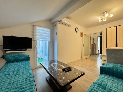 Sale, one bedroom apartment, 42m², Centar, Budva - image 10
