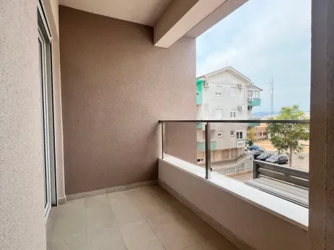 Izdavanje, kuća, 63m², Stari Aerodrom, Podgorica - image 15