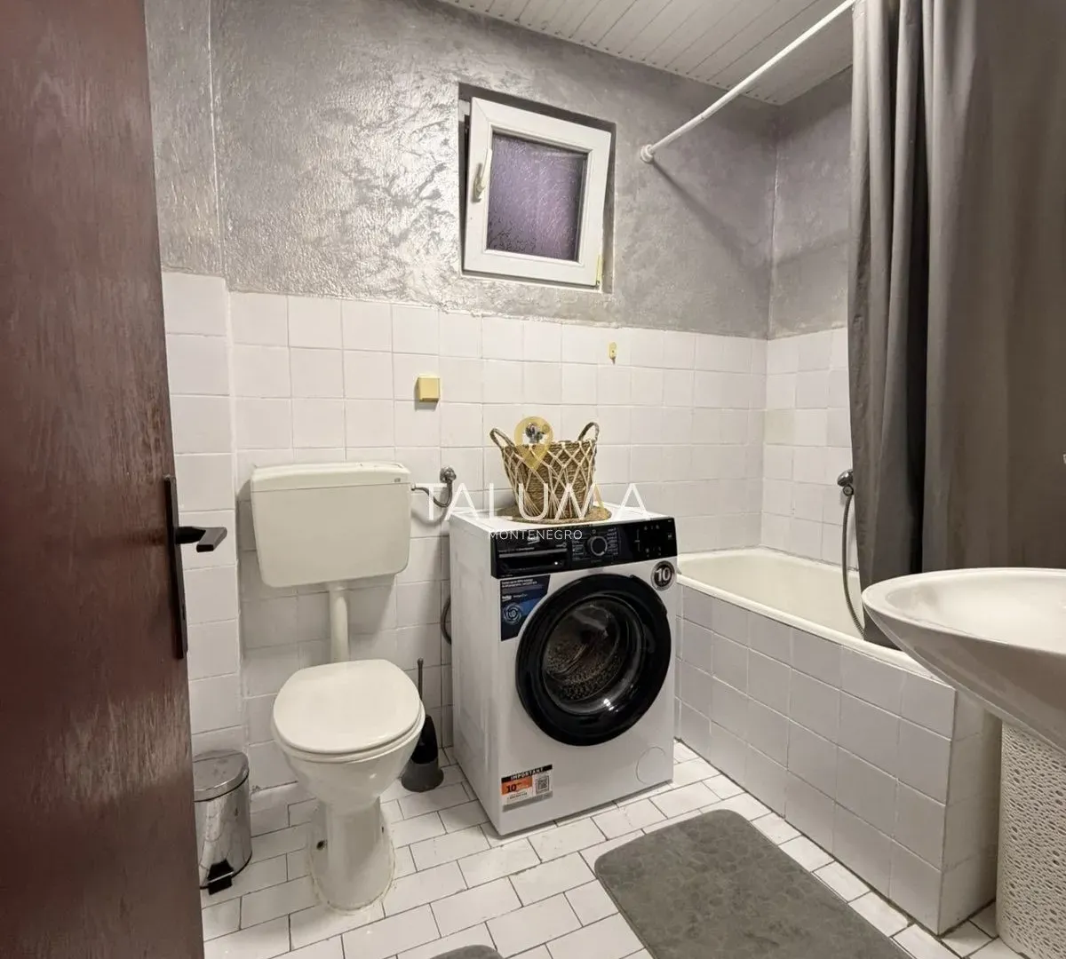 Rent, three bedroom apartment, 85m², Tološi, Podgorica