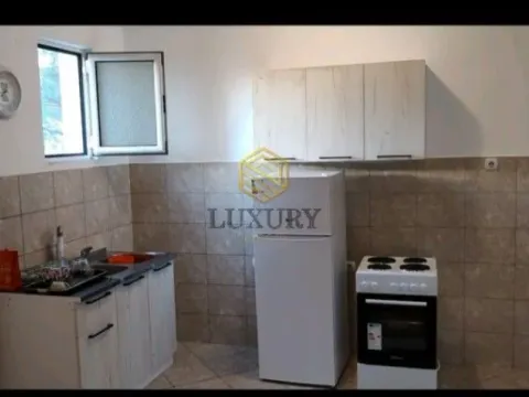 Prodaja, kuća, 250m², Murtovina, Podgorica - image 4