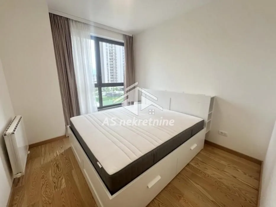 Prodaja, trosoban stan, 81m², Savski Venac, Beograd