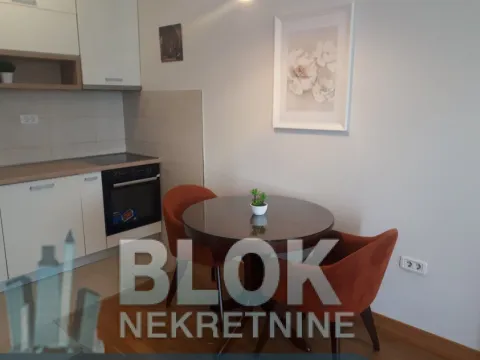 Izdavanje, jednosoban stan, 50m², City Kvart, Podgorica - image 3
