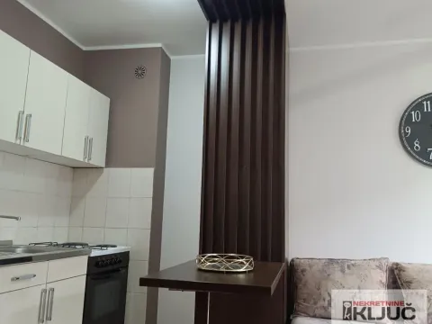 Izdavanje, garsonjera, 28m², Sajmište, Novi Sad - image 5