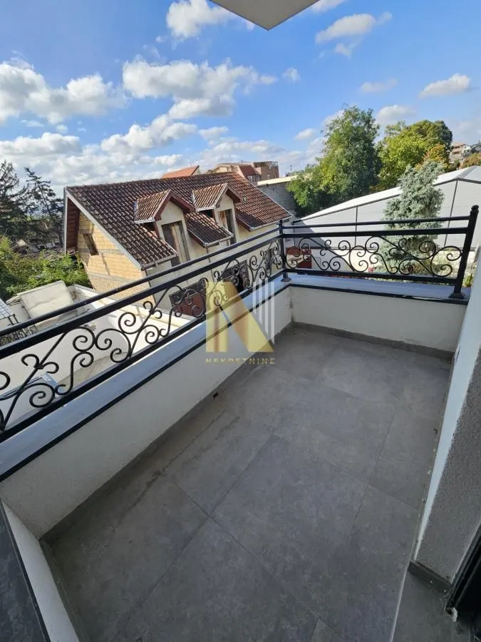 Prodaja, trosoban stan, 83m², Bulevar patrijarha Pavla, Novi Sad Sve Podlokacije