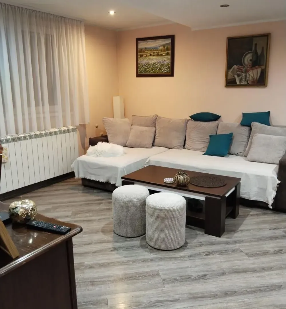 Prodaja, kuća, 214m², Zvezdarska Šuma, Zvezdara Sve Podlokacije