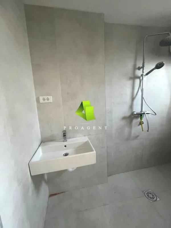 Rent, office space, 50m², Medijana, Niš
