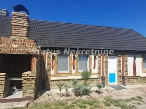 Kuća in Titel