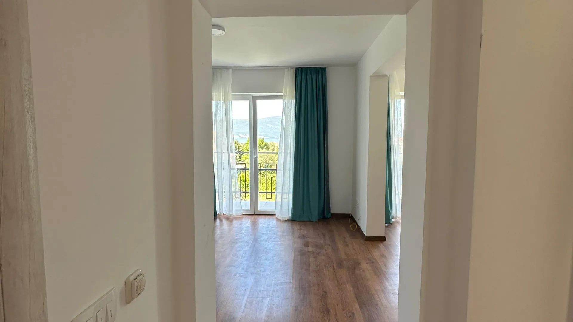 Rent, one bedroom apartment, 38m², Seljanovo, Tivat