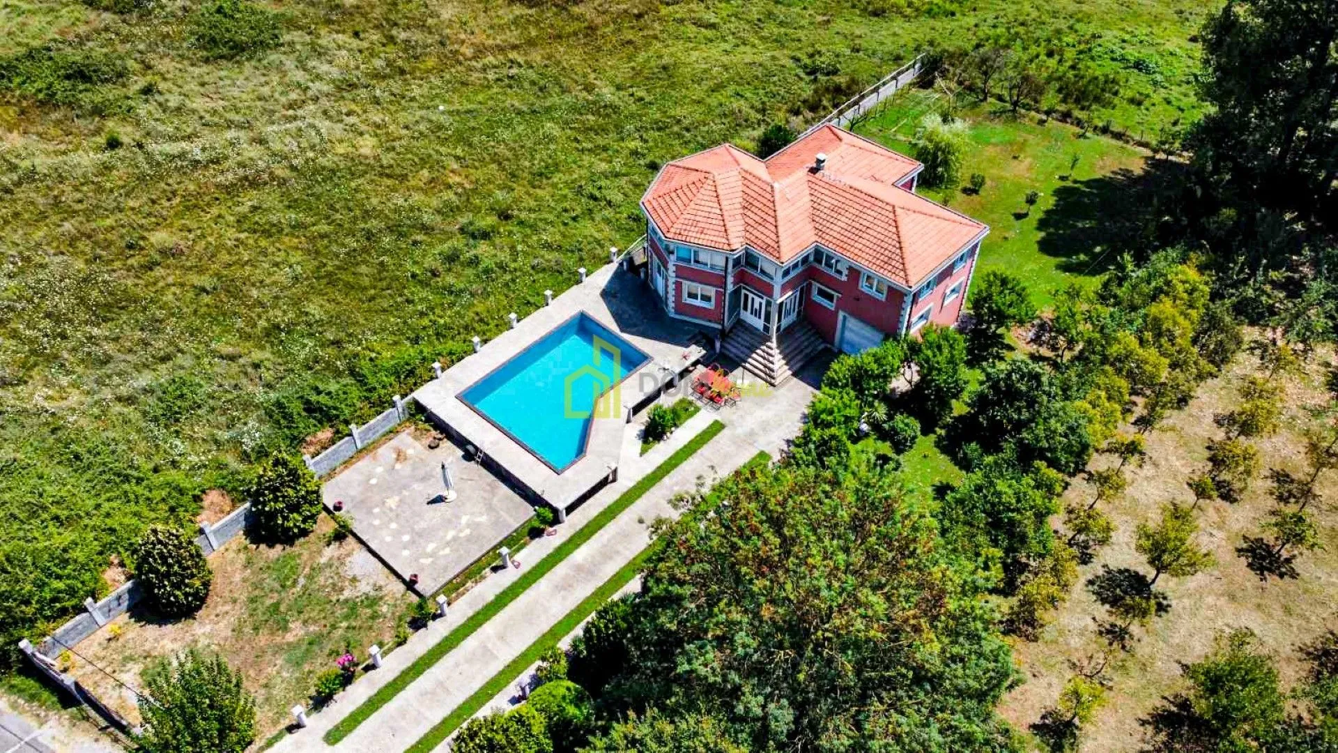 Prodaja, kuća, 340m², Danilovgrad, Crna Gora