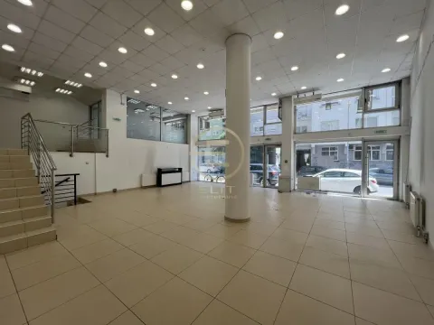 Rent, office space, 198m², Grbavica, Novi Sad Sve Podlokacije