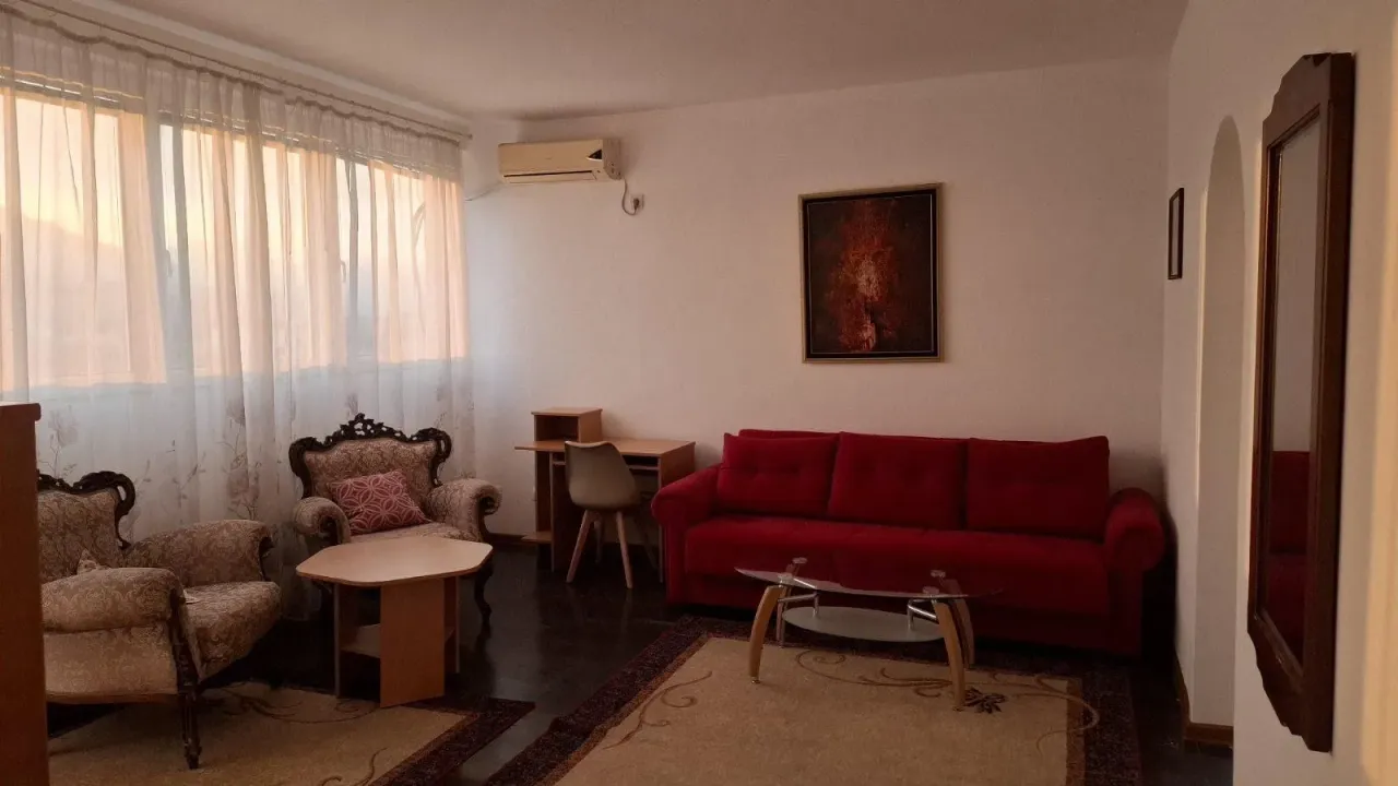 Izdavanje, jednosoban stan, 58m², Centar, Podgorica