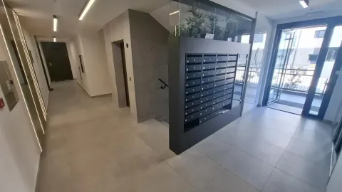 Prodaja, jednosoban stan, 37m², Bulevar Evrope, Novi Sad Sve Podlokacije - image 15