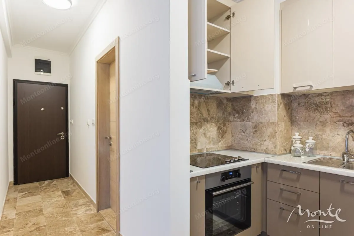 Prodaja, jednosoban stan, 87m², Pržno, Budva