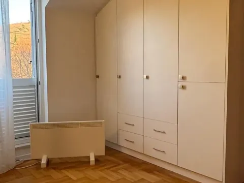 Izdavanje, trosoban stan, 88m², Dajbabe, Podgorica - image 11