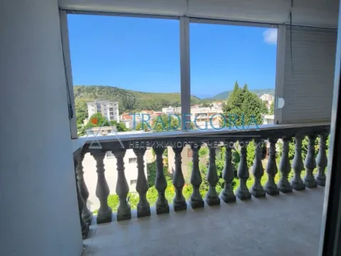 Prodaja, dvosoban stan, 57m², Sutomore, Bar - image 9