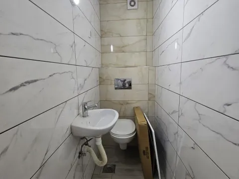 Izdavanje, dvosoban stan, 65m², Kragujevac, Srbija - image 8