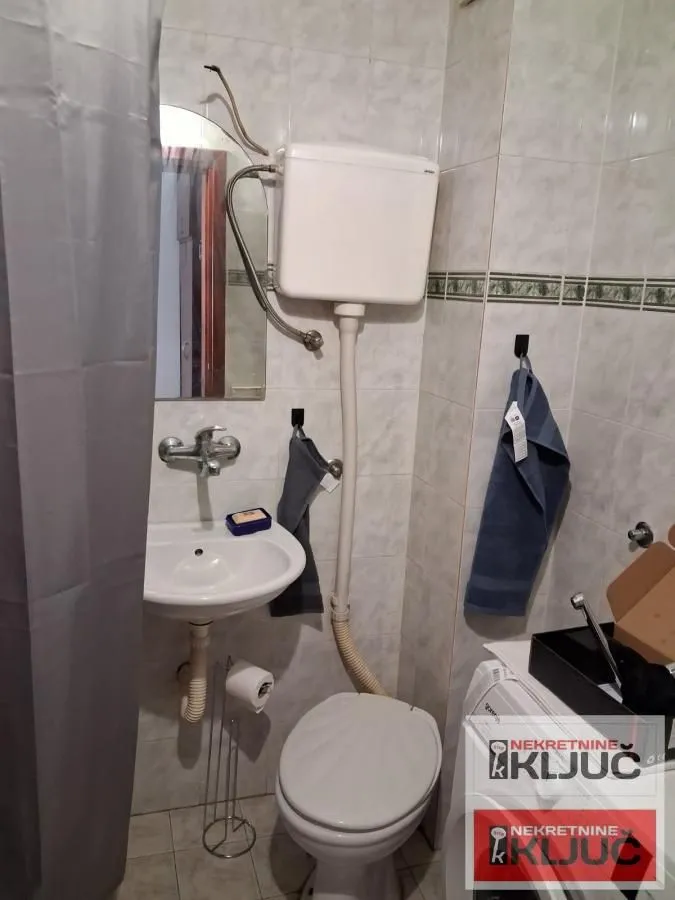 Izdavanje, garsonjera, 23m², Bulevar Oslobodjenja, Novi Sad Sve Podlokacije
