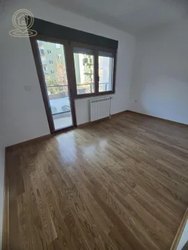 Prodaja, četvorosoban stan, 88m², Medijana, Niš - image 8