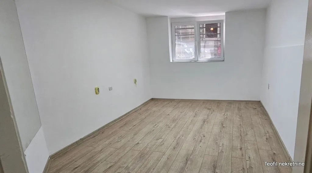 Sale, three bedroom apartment, 60m², Vračar, Šid