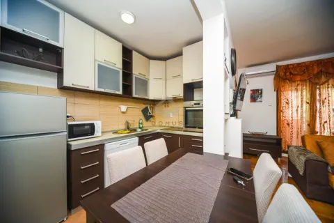 Rent, two bedroom apartment, 56m², Tuški Put, Podgorica - image 2