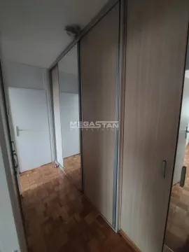 Izdavanje, trosoban stan, 77m², Banjica, Voždovac Sve Podlokacije - image 16