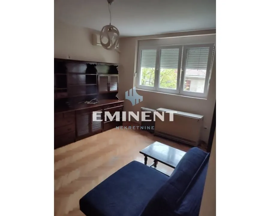 Izdavanje, jednosoban stan, 30m², Đeram Pijaca, Beograd