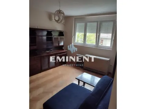 Izdavanje, jednosoban stan, 30m², Đeram Pijaca, Beograd