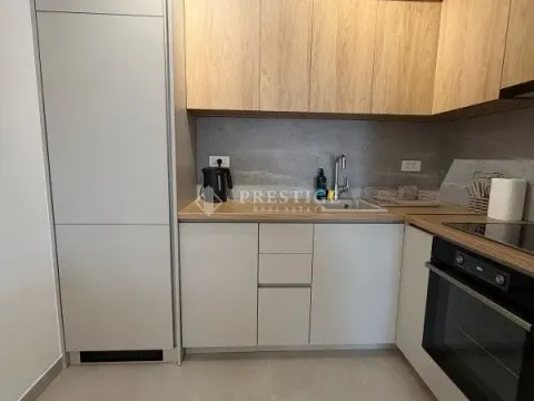 Izdavanje, jednosoban stan, 47m², City Kvart, Podgorica - image 8