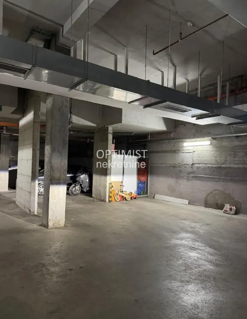 Prodaja, trosoban stan, 83m², Vračar Sve Podlokacije, Beograd