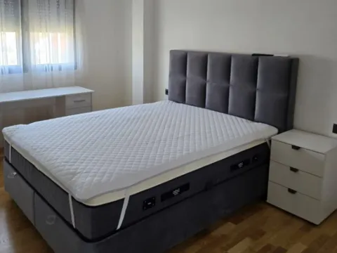 Izdavanje, trosoban stan, 130m², Nova Dalmatinska, Podgorica - image 3