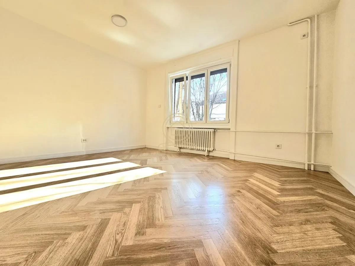 Prodaja, trosoban stan, 85m², Stari grad, Novi Sad