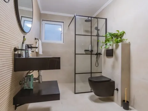 Rent, house, 300m², Markovići, Budva - image 24