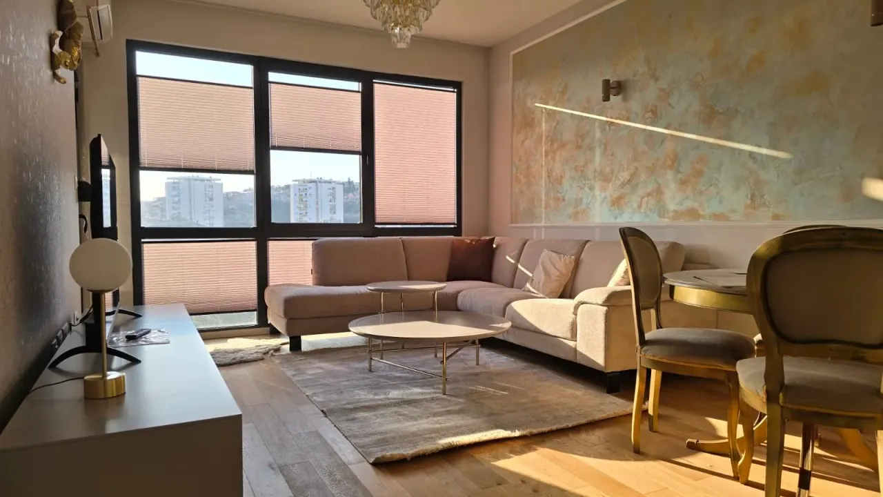 Izdavanje, jednosoban stan, 47m², Pod Goricom, Podgorica