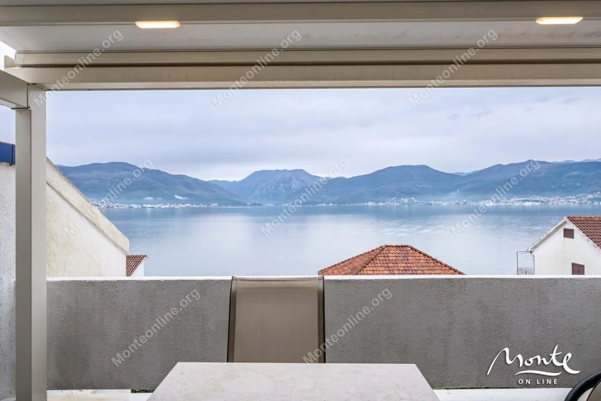 Prodaja, dvosoban stan, 55m², Krašići, Tivat